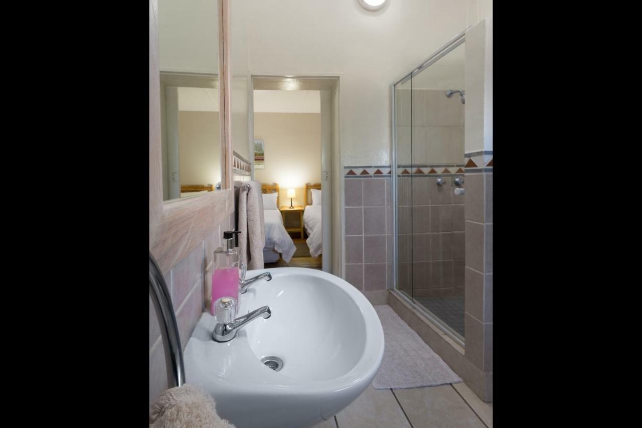 La La Dathel Guesthouse كوليزبيرغ المظهر الخارجي الصورة