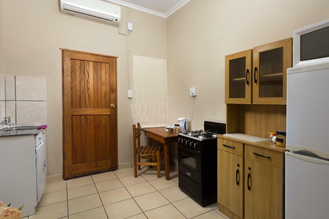 La La Dathel Guesthouse كوليزبيرغ المظهر الخارجي الصورة